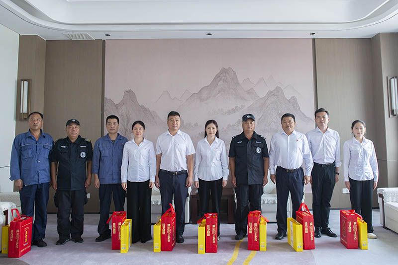 共敘魚水情!衛(wèi)華集團(tuán)開展“八一”慰問及退役軍人座談會